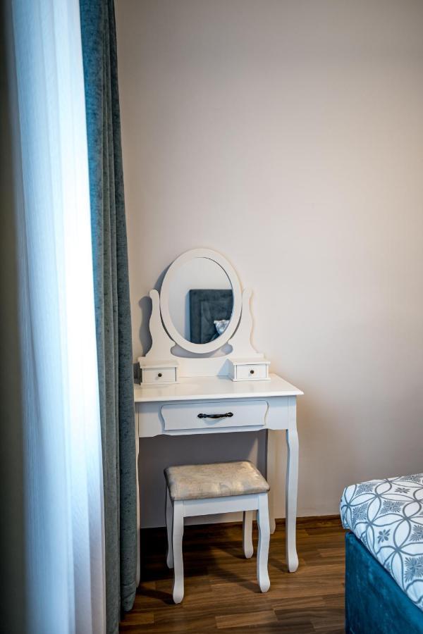 Apartament 3 Camere Royal Braşov Eksteriør billede